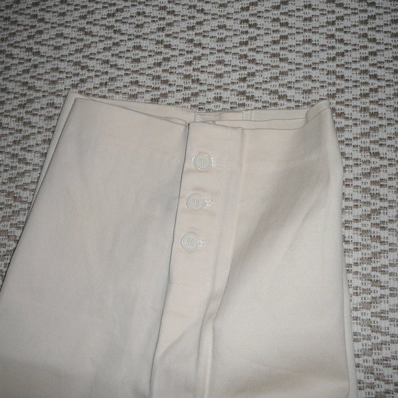Capri Length Crop Pants ivory Plus size 24W NWT - Picture 4 of 6